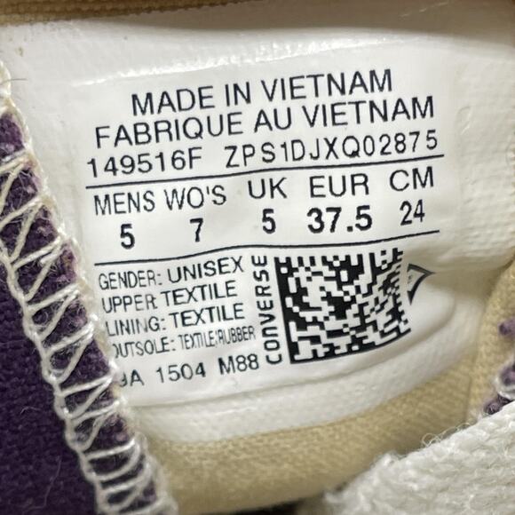 Converse Chuck Taylor All Star Shoes Womens Size 7 Purple High Tops Casual Skate - Picture 8 of 8